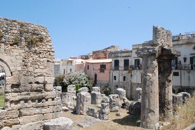 1 hour Calessino/Tuk tuk Tour to Syracuse or Ortigia Island - Piazza Archimede and the Diana Fountain: quick stops that feel like real places