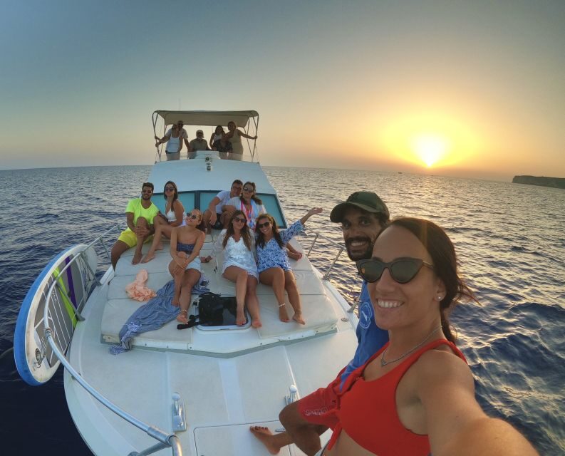 3-hour boat trip at sunset with the sighting Delfini - Key highlights you’ll actually care about