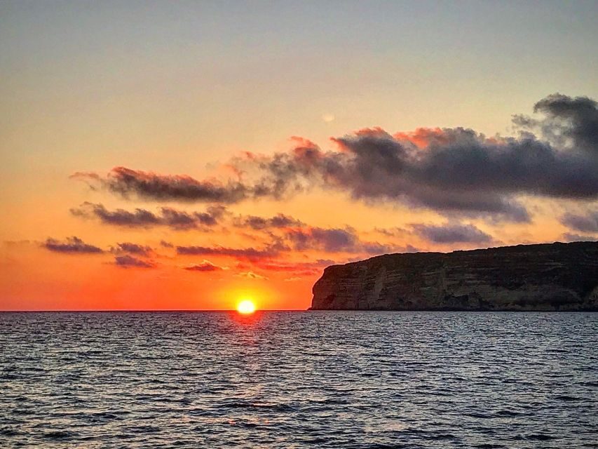 3-hour boat trip at sunset with the sighting Delfini - The sunset swim and the Tabaccara stop near Lampedusa