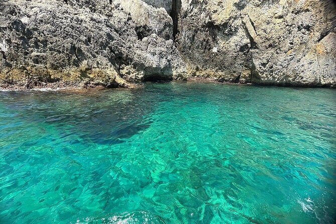 3 Hours Private Boat Tour of the Island of Ortigia with Aperitif - Crew and Boat Comfort: Captain Roberto, Nino, and the Team Energy