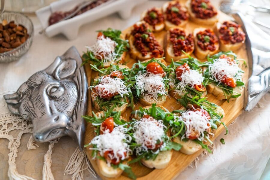 Catania: Cooking class set in a sea front historic villa - Dinner in the Historic Villa: Eating What You Cook