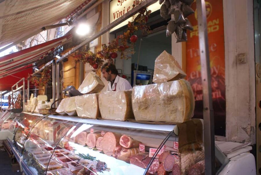 Catania: Guided Street Food Tour with Tastings - Fish market stop: fried fish and typical products
