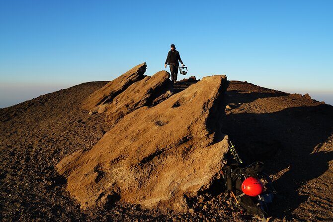 Catania: Mt. Etna sunset&wine experience - Sunset wine tasting: what you get with the views