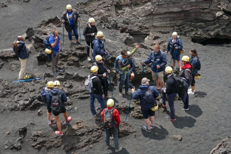 Catania: Summit Craters from North Etna with 4x4 vehicles - Return by off-road vehicle: back to Piano Provenzana