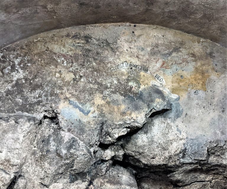 Catania: Underground Catania Tickets and Guided Tour - Via Etnea Transfers: The Street-Level Warm-Up You Actually Need
