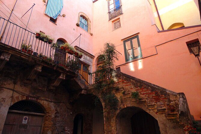 Cefalù: Guided Walking Tour & Cefalu Cathedral Mosaics - Tips to get the most from the walk