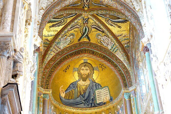 Cefalù: Guided Walking Tour & Cefalu Cathedral Mosaics - Stop 1: Getting oriented in Cefalù (the 90-minute walk)