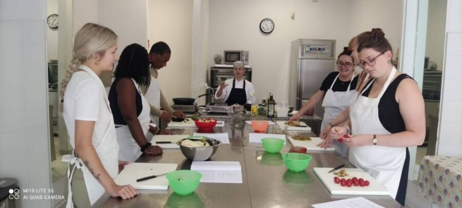 Cooking Class with lunch or dinner - Cannoli and wine: the two-course lesson that keeps the mood light