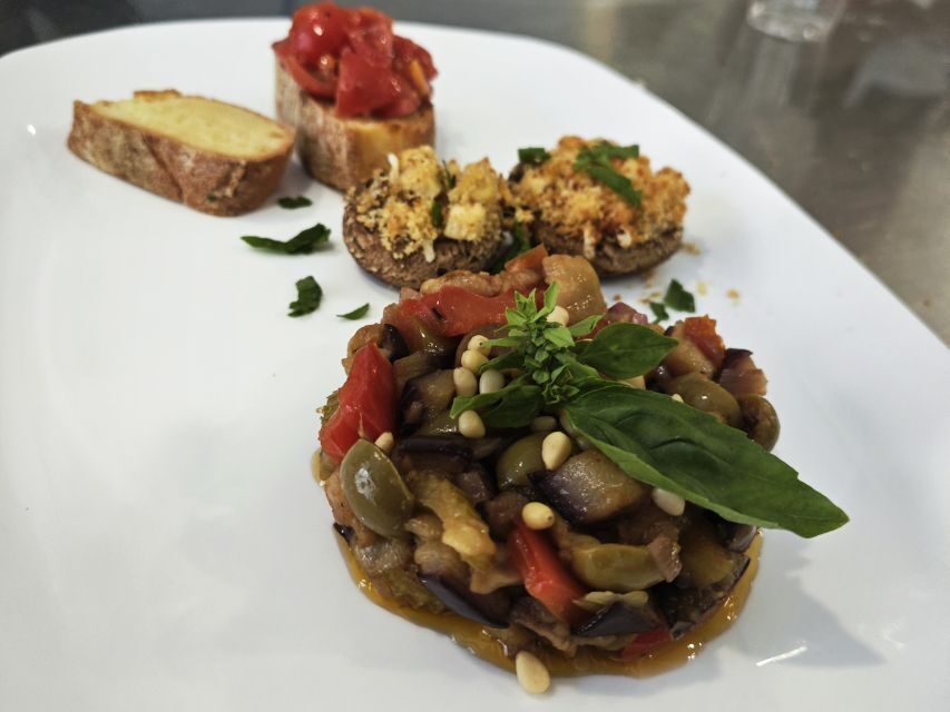 Cooking Class with lunch or dinner - Included meal value: lunch or dinner plus the wine bottle