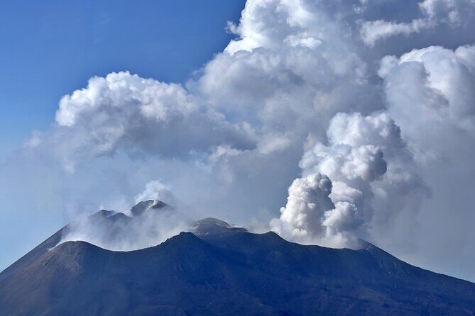 Etna Helicopter Tour - How to spot the major eruption areas during the flight
