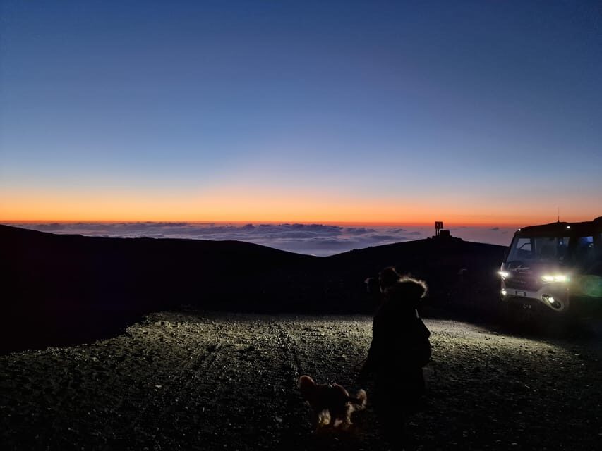 Etna North Sunset: Summit area & Craters of 2002 - The 300 m climb through scoria and bombs to the sunset viewpoint