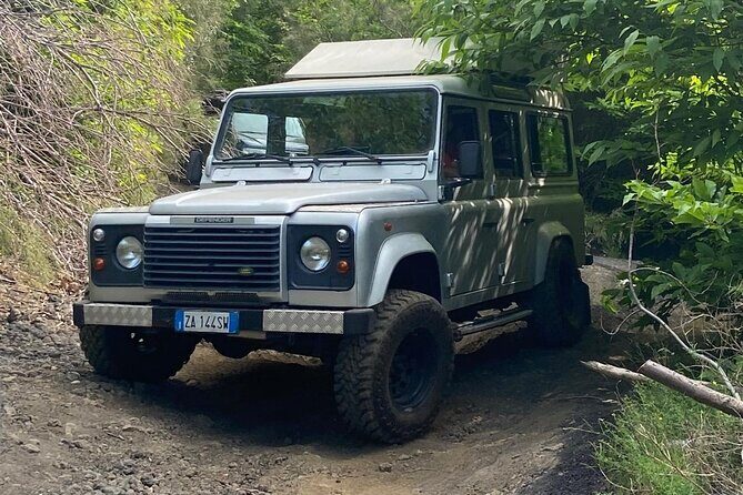 Etna private tour in 4x4 & Sicilian food farm experience - What to wear and bring for an Etna day on real terrain