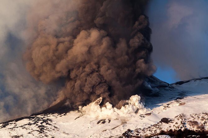 Etna: Winter excursion to 3.000mt - Summit crater views and the possible lava-flow detour