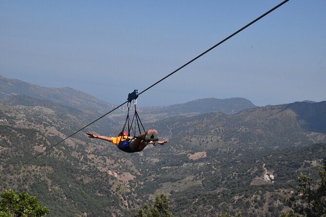 Flight with the Zipline Sicily in San Mauro Castelverde - Before You Fly: Gear, Harness Fit, and Crew Support