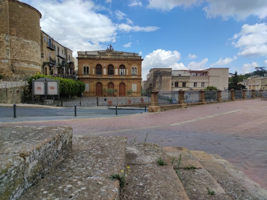 From Catania or Taormina: Agrigento and Piazza Armerina Tour - Should you book this Agrigento and Piazza Armerina day trip?