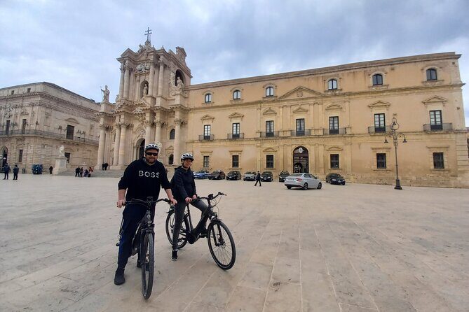 From Syracuse: Ortigia Bike Tour - PRIVATE - Baroque Facades and Street-Scale Sightseeing on Your First Leg