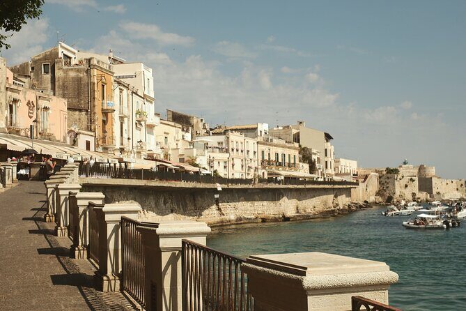 From Syracuse: Ortigia Bike Tour - PRIVATE - Caravaggio at One Stop and the Artemide Fountain at Another