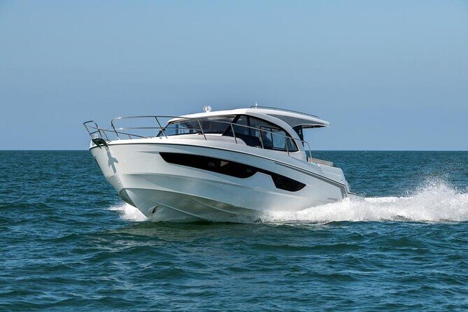 Full day cruise with lunch and aperitif at sunset - Quick hits you’ll feel on the water