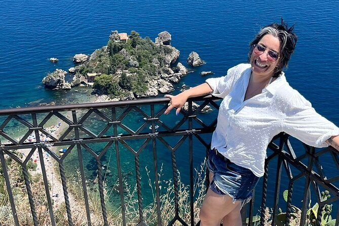 Giardini Naxos, Taormina and Castelmola-White Lotus-From Catania - White Lotus photo moments and the Taormina “gate-to-gate” walk