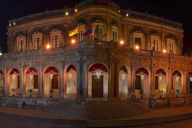 HALF DAY Excursion - Noto BAROQUE - The guided rhythm in Noto: see the key facades without getting lost