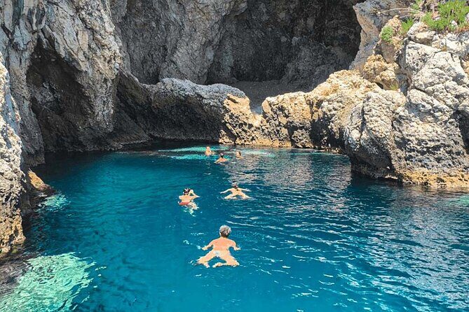 Half day with lunch in luxury private tour - Key highlights at a glance