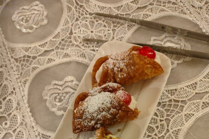 In Palermo we prepare our Sicilian dinner together - Arriving at the meeting point and getting into “class mode”