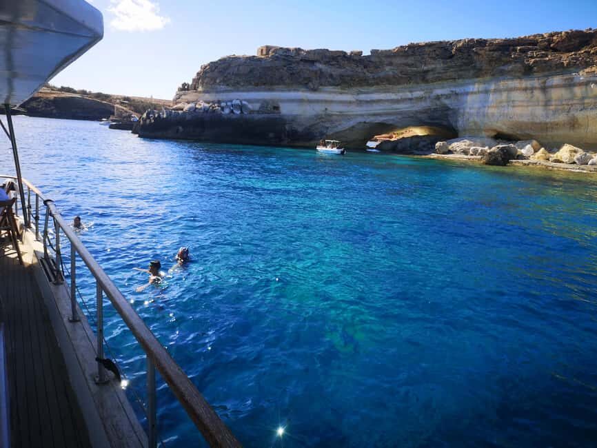 Lampedusa: Yacht excursion, swimming stops and typical lunch - Stop-by-stop: what each part of the coast is for