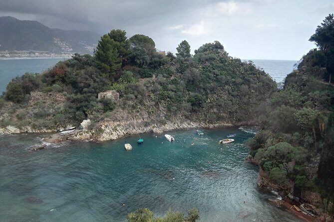 Messina Shore Special Tour of Taormina and Castelmola plus Panoramic Lunch - The ride details: AC, Wi‑Fi, and what that changes on a hot day
