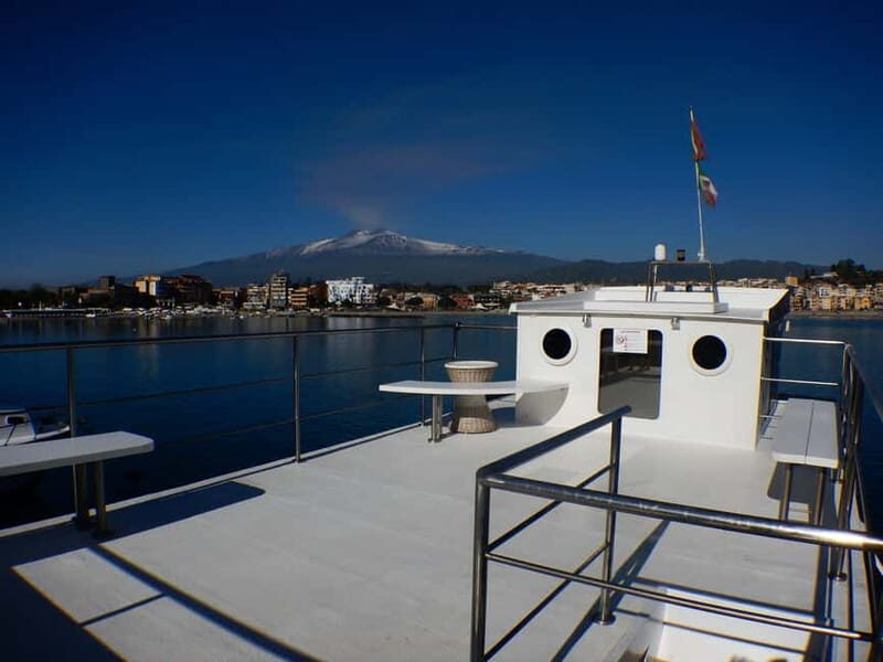 Mini-cruise Isola bella with snorkeling from Giardini Naxos - Snorkeling and swimming stop: about an hour in clear water