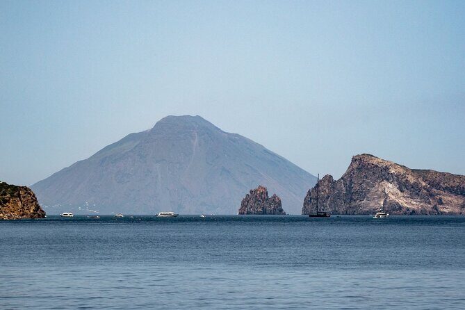 Mini Cruise to Panarea and Stromboli from Milazzo port - FAQ
