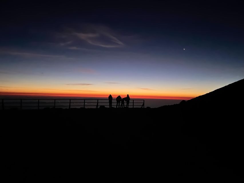 Mount Etna: Sunrise Excursion with an expert Local Guide - Stop-by-stop: from the first viewpoint to Mount Etna on foot