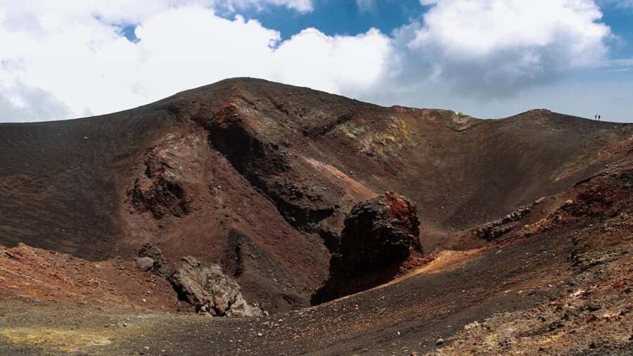 Mount Etna: trek with vintage car, tasting sicilian produtcs - Vintage car first, volcano second