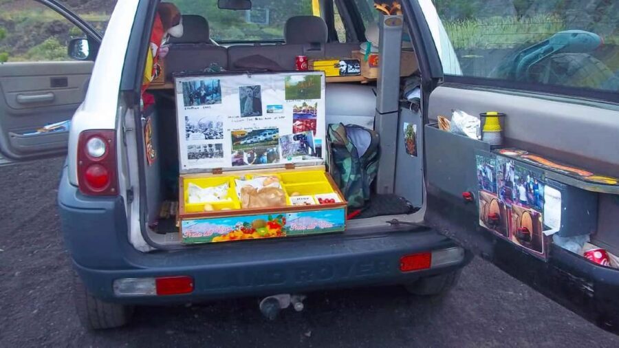 Mount Etna: trek with vintage car, tasting sicilian produtcs - Transportation style: vintage charm with real off-road capability