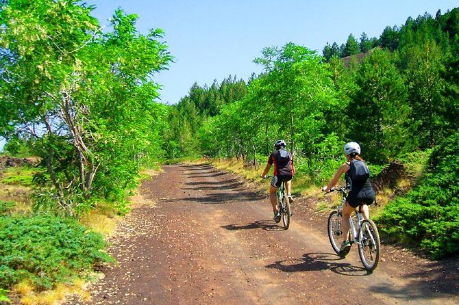 Mountain Biking Etna by MTB or E-Bike - What’s Included: Helmet, Windbreaker, Bike, and the 500ml Water