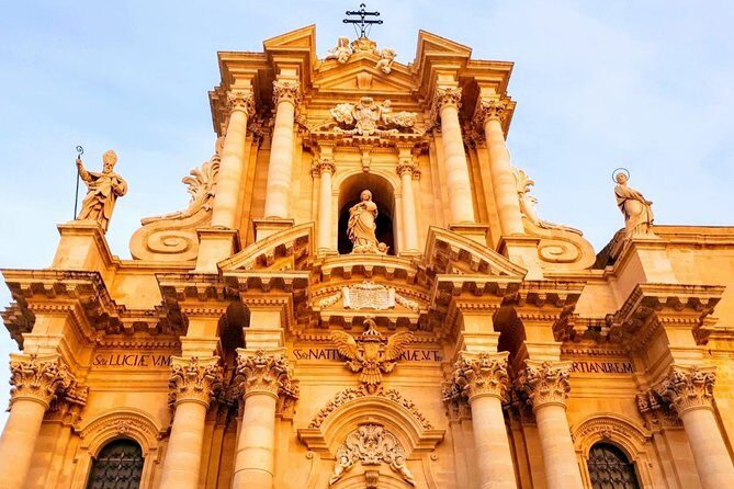 One Day Sicily Tour fom Malta - Syracuse in two hours: Athena, Caravaggio, and Saint Lucy