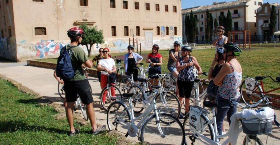 Palermo: Anti-mafia Bike Tour - Piazza Magione: Starting the Guided Part in Palermo’s Old Heart