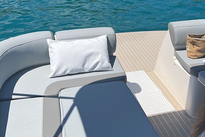 Palermo: Boat tour luxury - Addaura Wave: crystal-clear water and an easy start