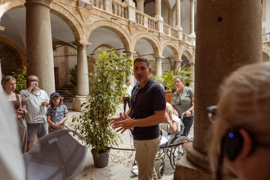 Palermo: City & Palazzo dei Normanni Guided Walking Tour - A local break that fits the route: cannolo or granita
