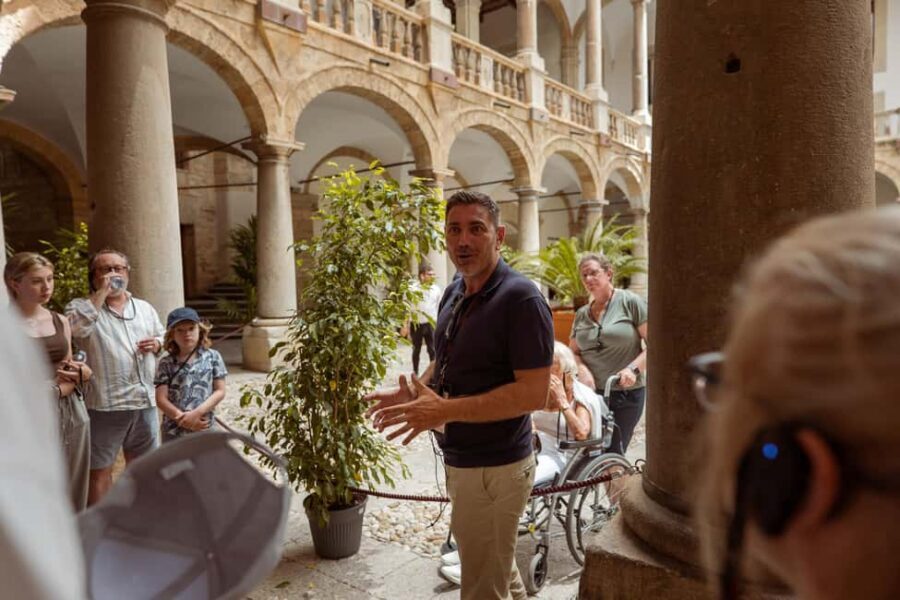 Palermo: City & Palazzo dei Normanni Guided Walking Tour - Praetorian Square to Quattro Canti: the city’s Baroque stage sets