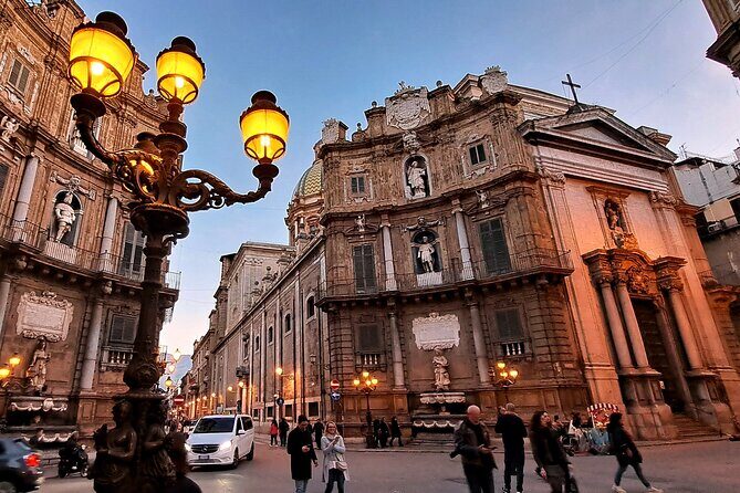 Palermo in 2 hours Main monuments and historic markets - Opera dei Pupi by Mimmo Cuticchio: Palermo tradition with UNESCO ties
