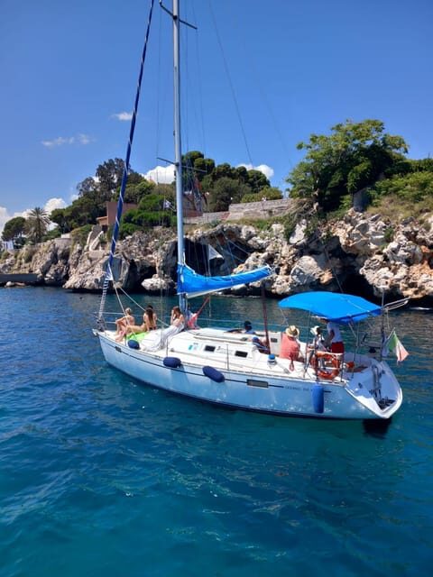 Palermo: the city from the sea - Boarding at Cala marina: the 3-hour rhythm on Seica Boat