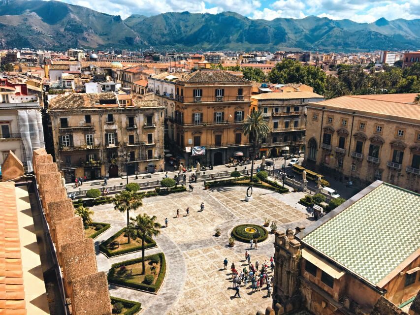 Palermo: three-hour private city tour - Starting at Teatro Massimo: the perfect anchor point