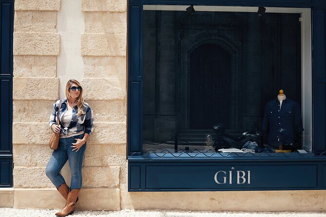 Photoshoot in Syracuse Sicily - From old streets to Piazza Archimede and the Fountain of Diana