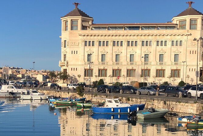 Private boat tour 1h Ortigia and caves with tales - Timing, Duration, and Getting There Without Stress