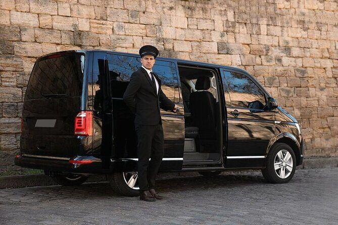Private One-way Transfer From Catania Airport To Catania - The 25-Minute Ride: Comfort, A/C, and Real-Time Convenience