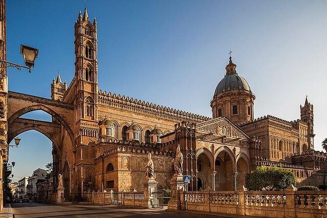 Private Palermo & Monreale Historical Tour - Palazzo Abatellis and the Orto Botanico: culture without the detour