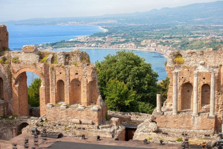 Private Taormina Top City Sights Walking Tour - Languages, Pace, and Walking Reality