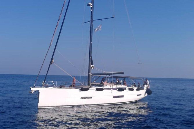 Ragusa coast: Private Sailing tour - The half-day sailing route: Punta Secca and Fornace Penna (o Pisciuottou)