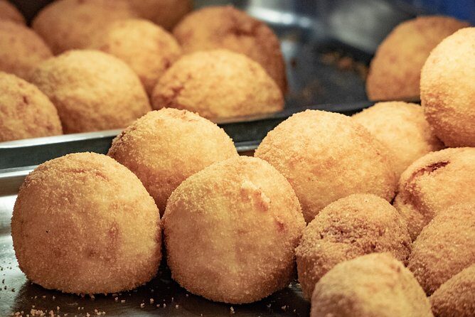 Small-group Street food tour in Messina - What You Taste: Granita, Arancino, Cannoli, and More