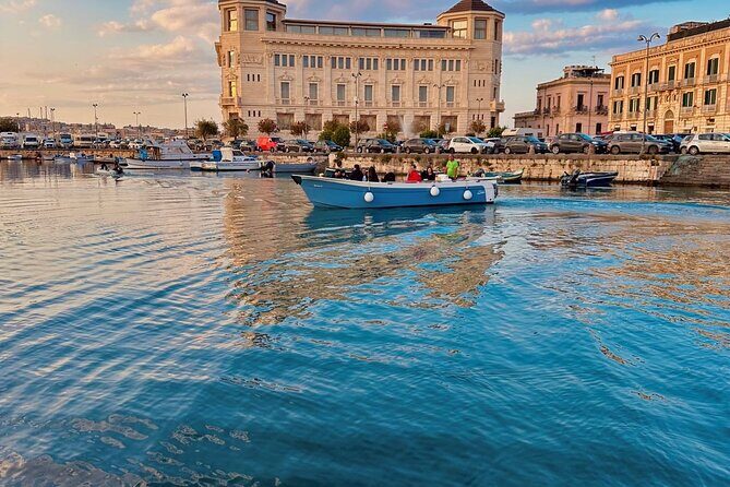 Syracuse: Boat tour with Aperitif 2 hours - The Aperitif Moment: Sicilian Products, Prosecco, and a Possible Dip